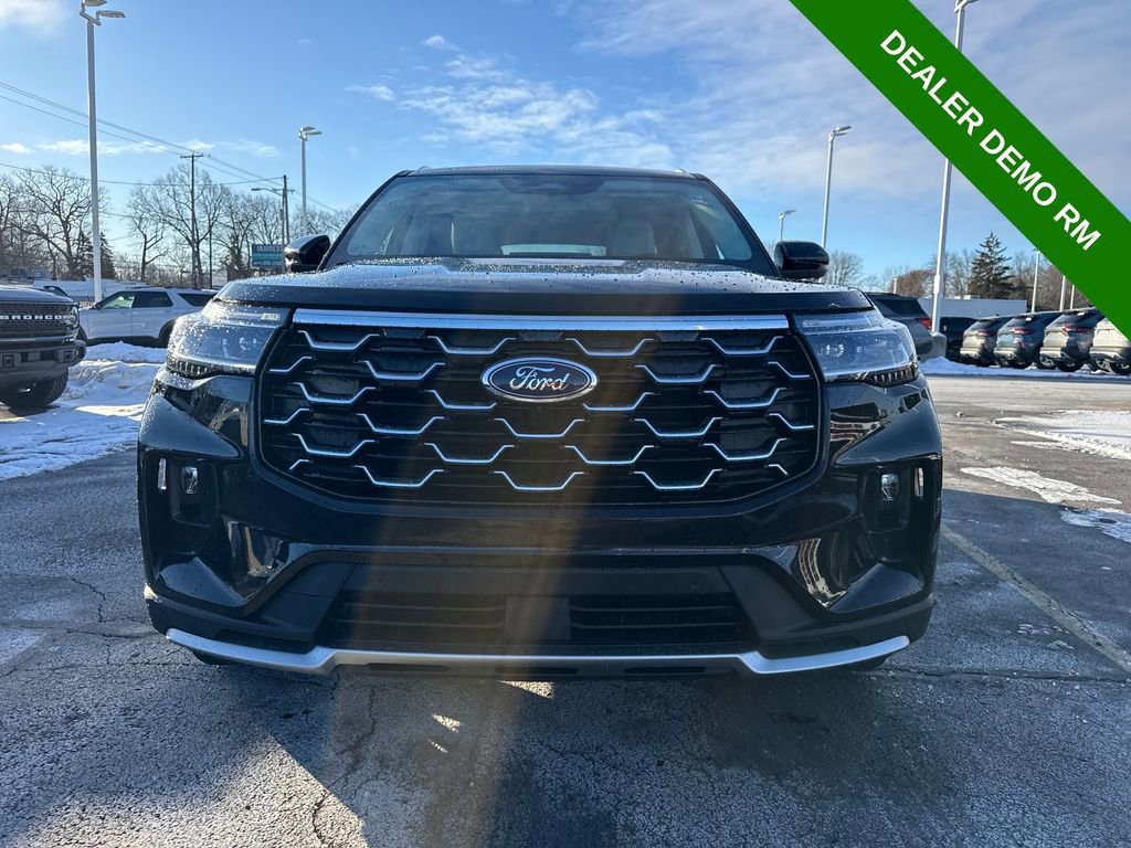 Used 2025 Ford Explorer Platinum w/ LUX Leather Package image 3