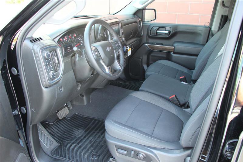 Used 2021 Chevrolet Silverado 1500 RST w/ Redline Edition image 11