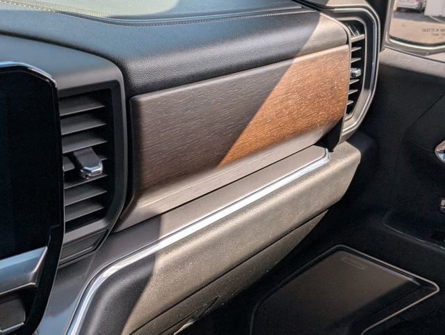 Used 2024 Chevrolet Silverado 1500 High Country image 28