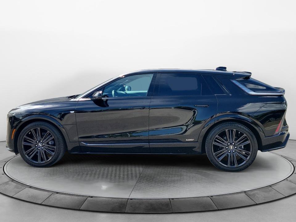 Certified 2026 Cadillac Lyriq V AWD/4WD image 4