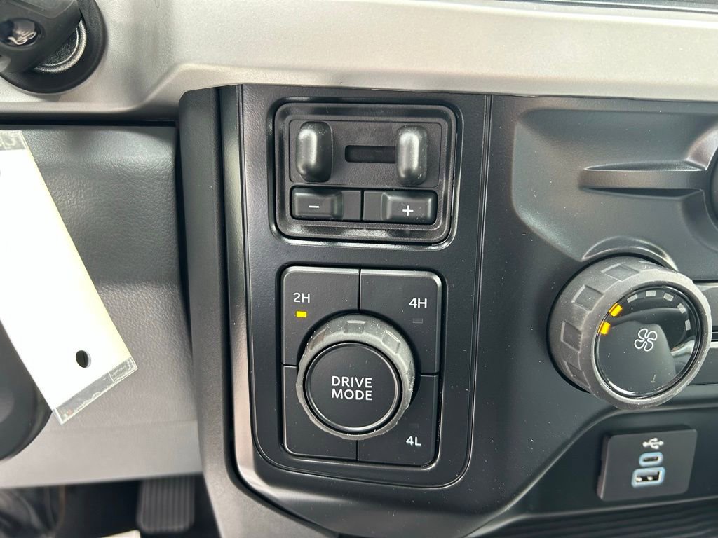 New 2026 Ford F550 4x4 Regular Cab Super Duty image 23