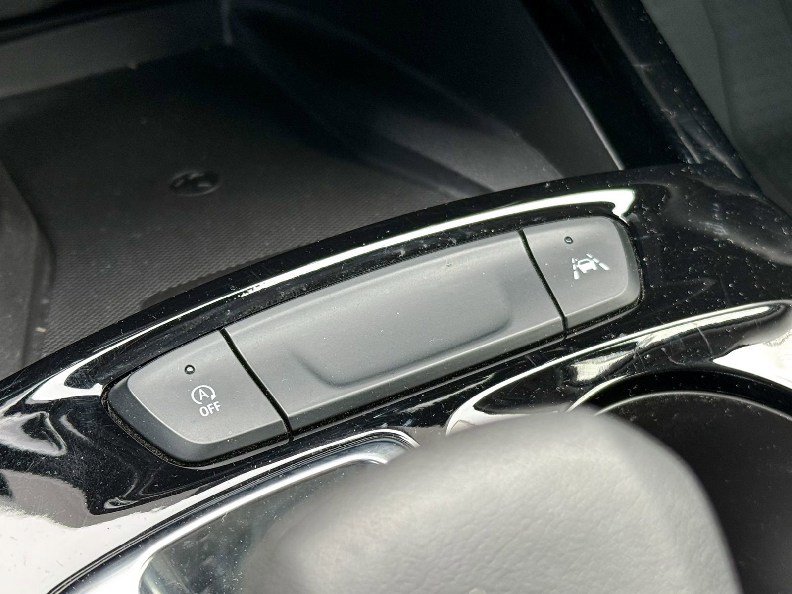 Certified 2024 Chevrolet Trax ACTIV w/ Sunroof Package image 25