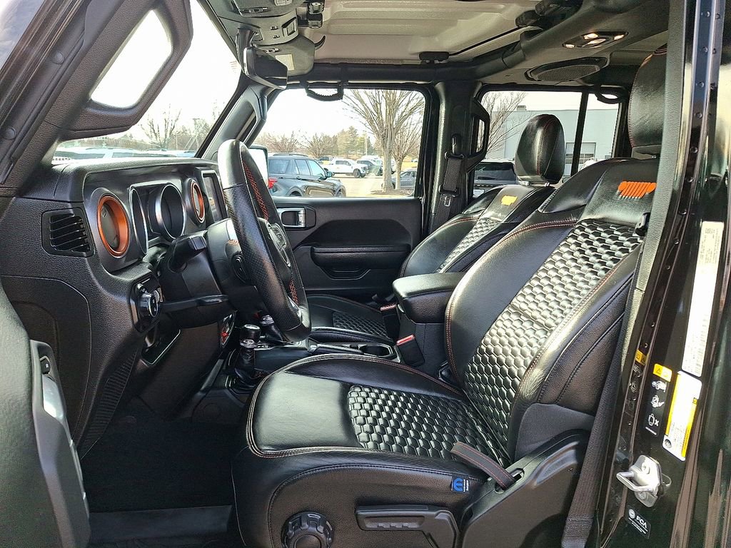 Used 2023 Jeep Gladiator Mojave w/ LED Lighting Group AWD/4WD image 14