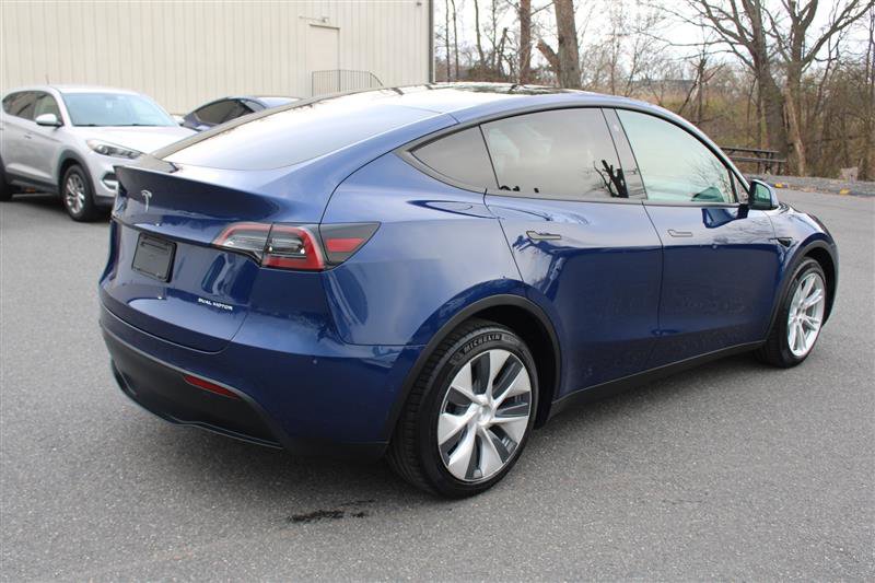 Used 2022 Tesla Model Y Long Range image 6