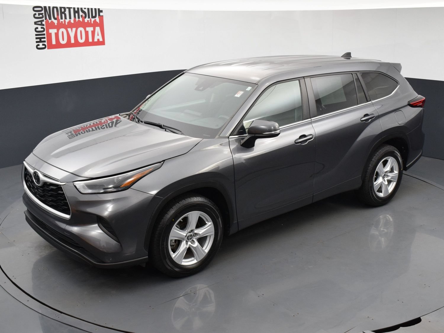 Used 2023 Toyota Highlander L FWD image 25
