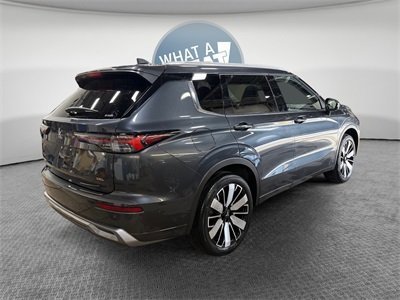 New 2025 Mitsubishi Outlander SEL image 3