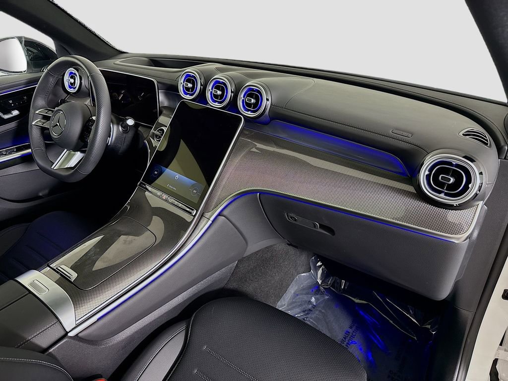 Used 2025 Mercedes-Benz GLC 300 4MATIC w/ AMG Line image 30