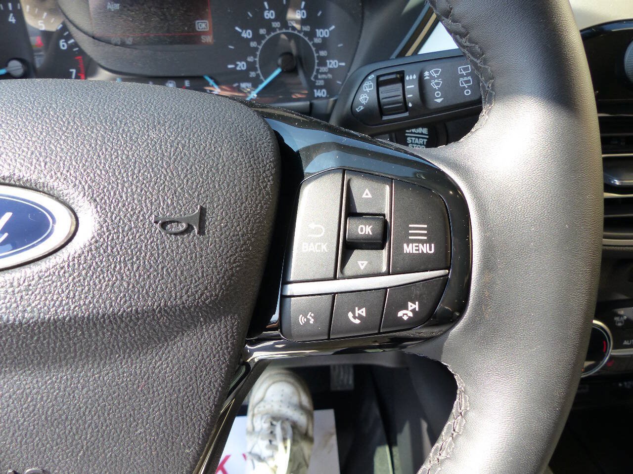 Used 2022 Ford Escape SE w/ Convenience Package AWD/4WD image 24