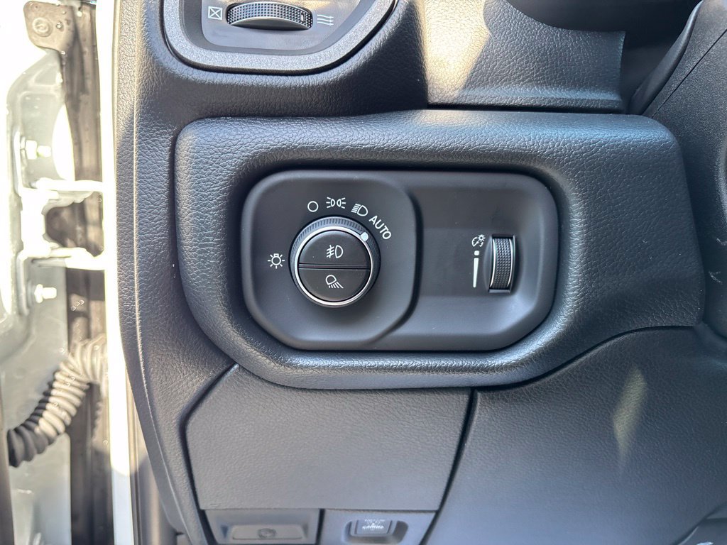 New 2027 RAM 3500 Tradesman AWD/4WD image 37