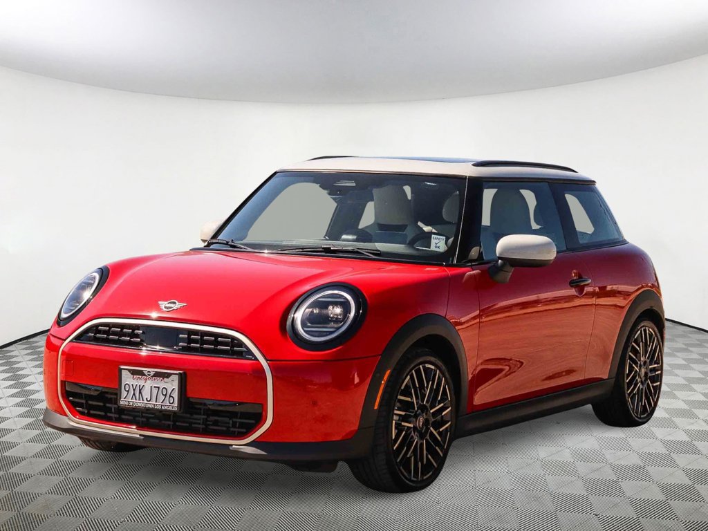 Used 2026 MINI Cooper 2-Door Hardtop FWD image 6