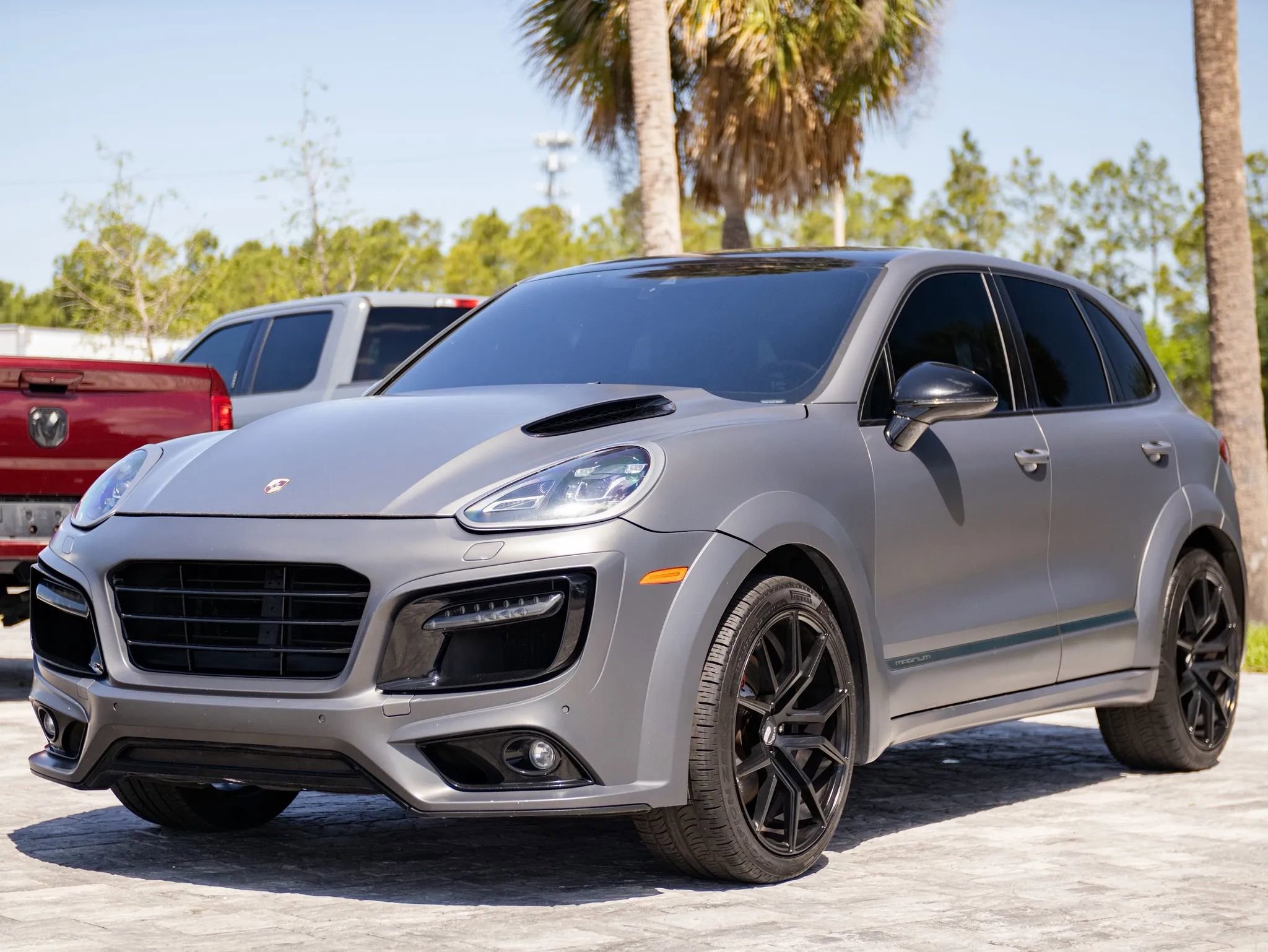 Used 2015 Porsche Cayenne Turbo AWD/4WD image 8