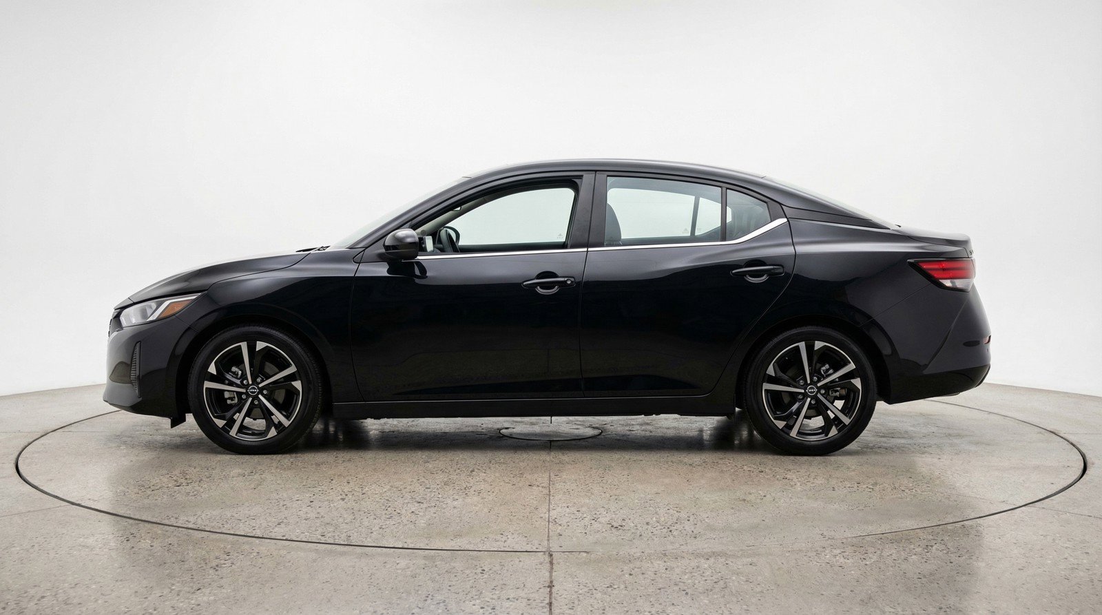 Used 2025 Nissan Sentra SV FWD image 5