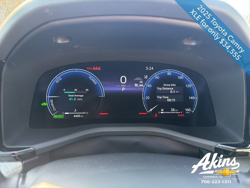 Used 2025 Toyota Camry XLE image 21