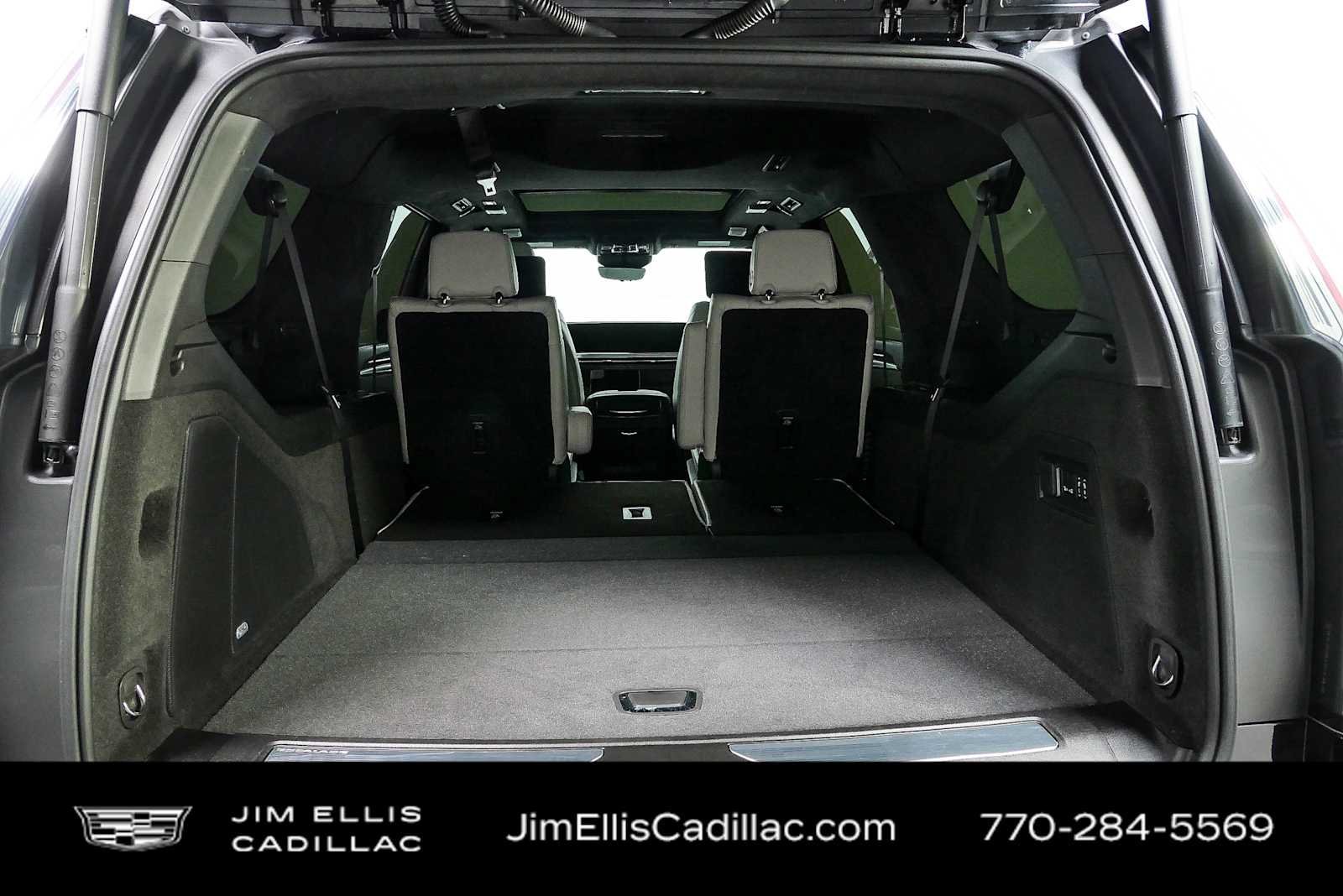 Certified 2025 Cadillac Escalade ESV V w/ LPO, ONYX Package AWD/4WD image 34