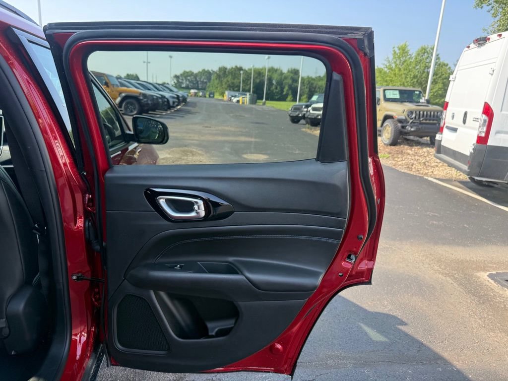 New 2026 Jeep Compass Latitude AWD/4WD image 44