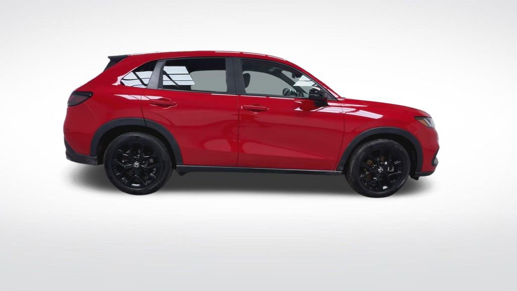 Used 2024 Honda HR-V Sport image 9