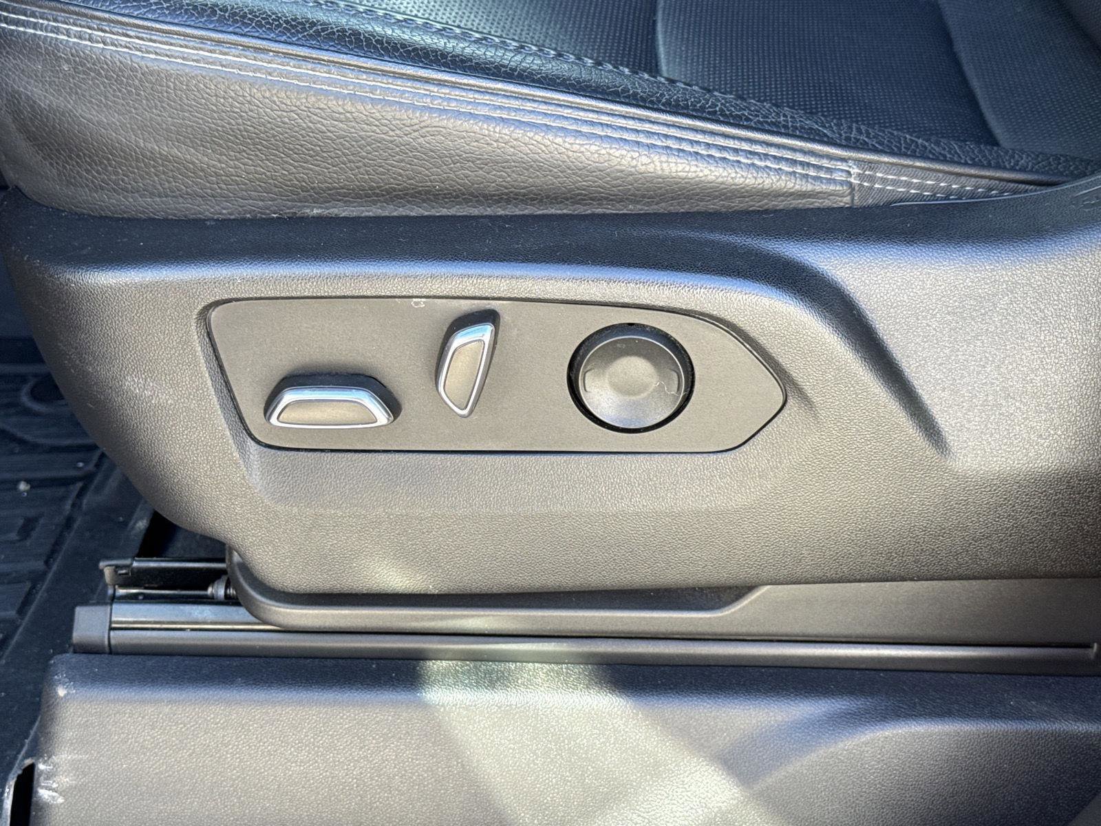 Used 2022 GMC Sierra 1500 Denali image 17