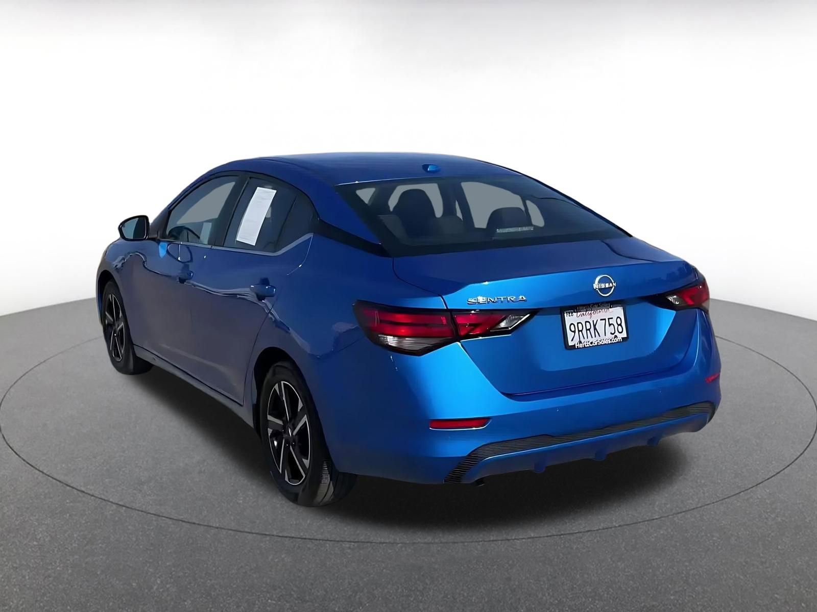 Used 2025 Nissan Sentra SV image 11