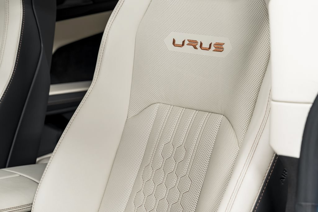 Used 2024 Lamborghini Urus S AWD/4WD image 21