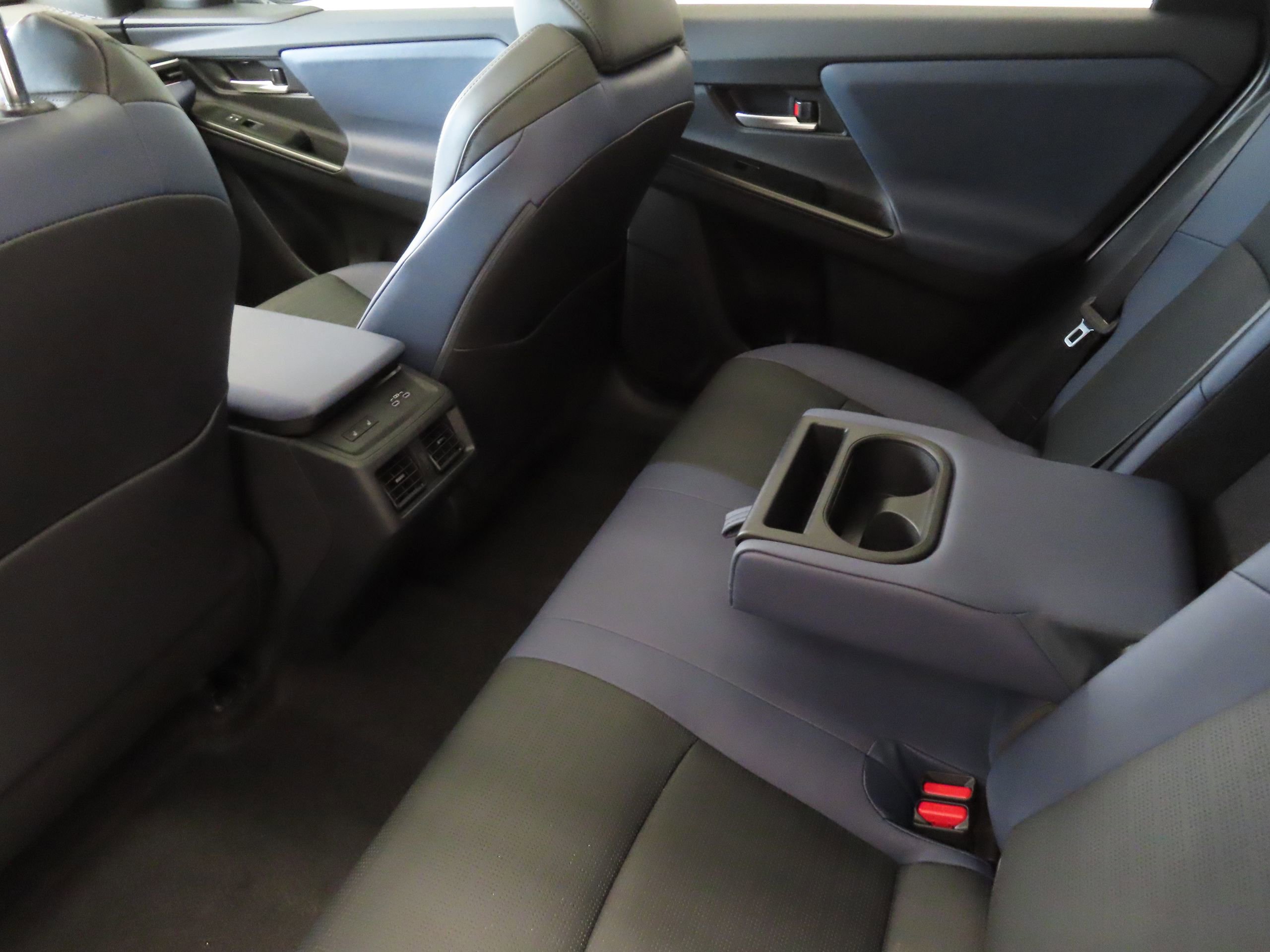 New 2026 Subaru Solterra Touring image 23