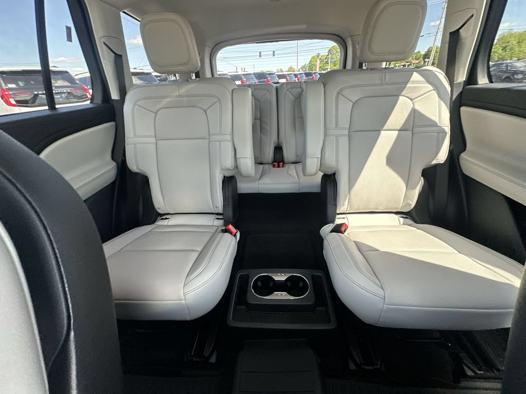 New 2026 Lincoln Aviator Reserve AWD/4WD image 29