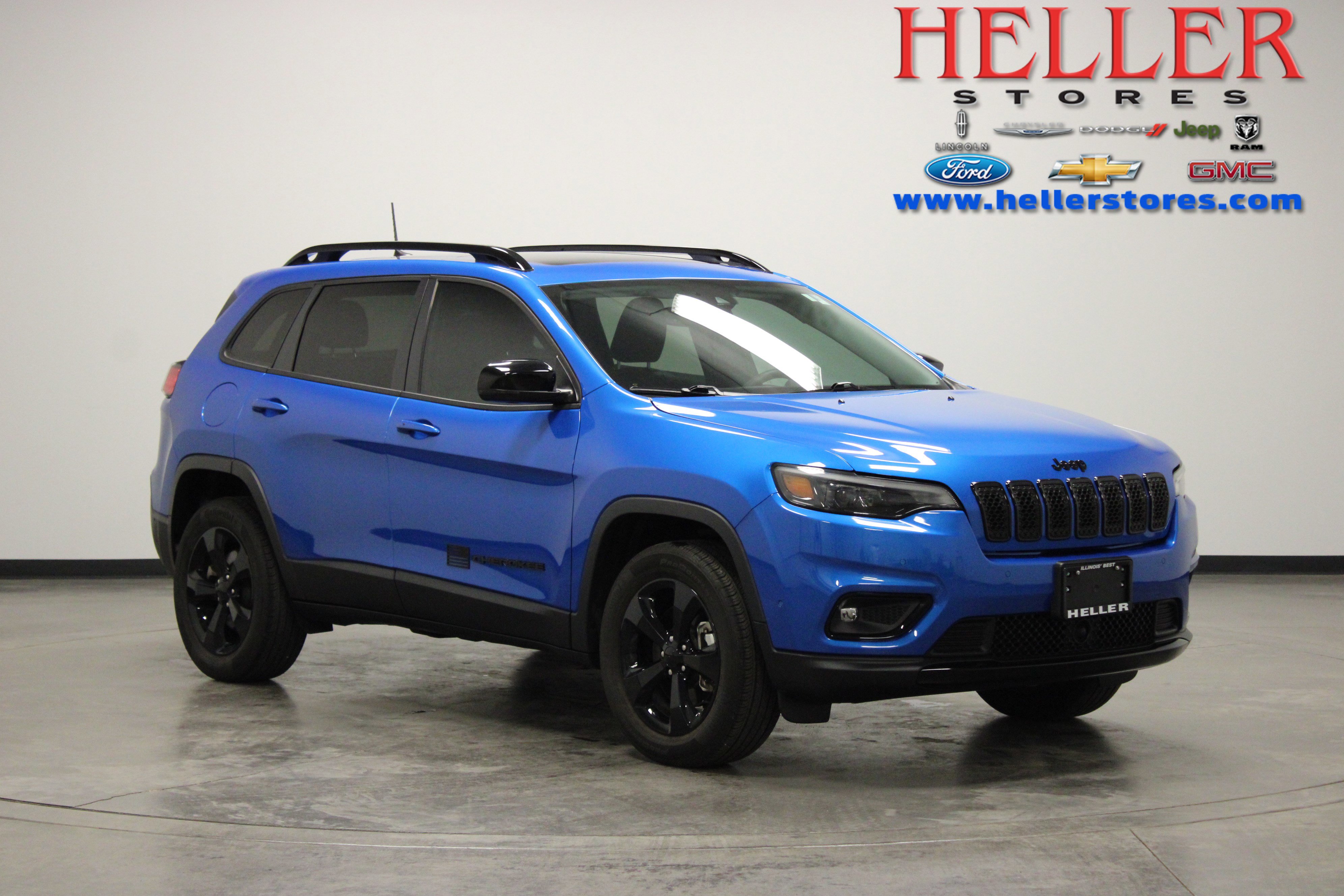 Used 2023 Jeep Cherokee Altitude Lux w/ Lux Elite Package image 1