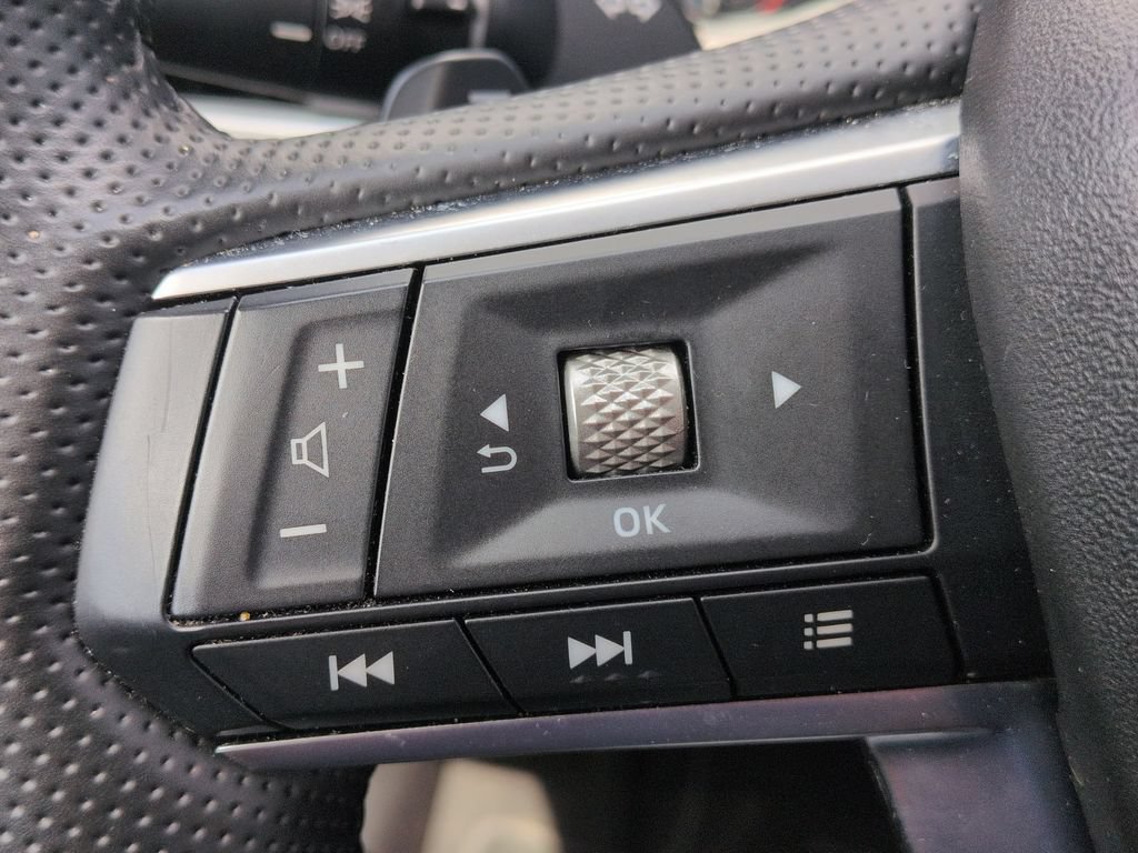 Used 2025 Mitsubishi Outlander SE FWD image 21
