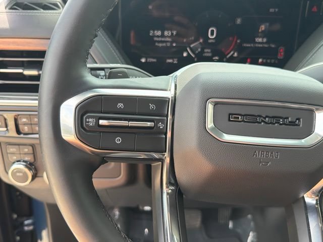 Used 2025 GMC Yukon Denali w/ Sun & Power Step Package AWD/4WD image 31