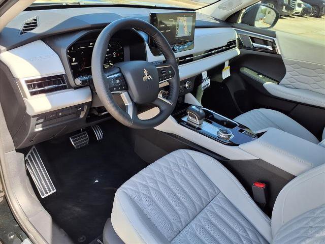 New 2026 Mitsubishi Outlander SEL image 13