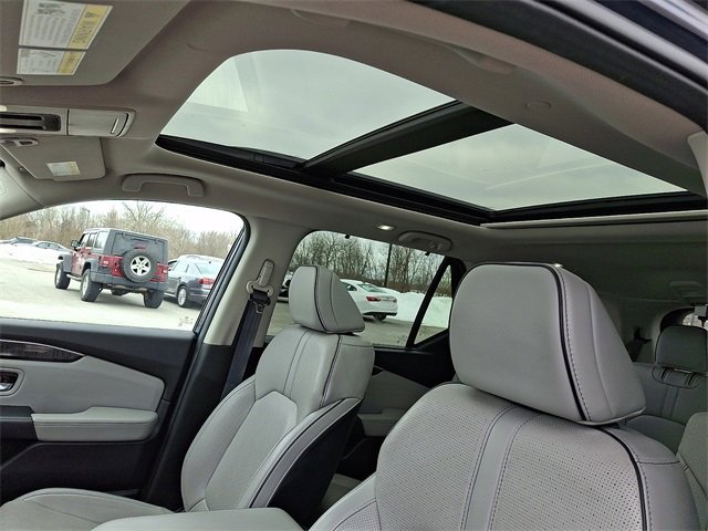 Used 2023 Honda Pilot Elite image 17