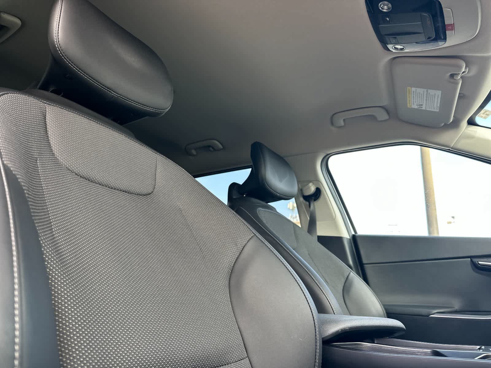 Used 2023 Kia EV6 Light RWD image 18