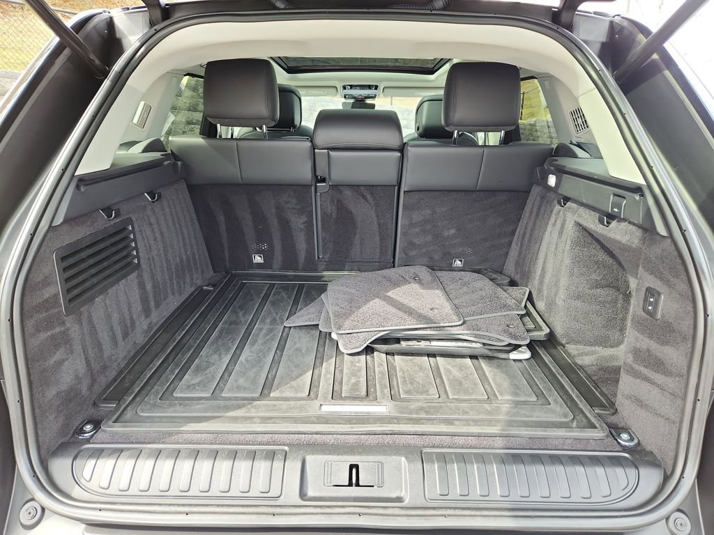 Used 2022 Land Rover Range Rover Sport HSE Dynamic image 13