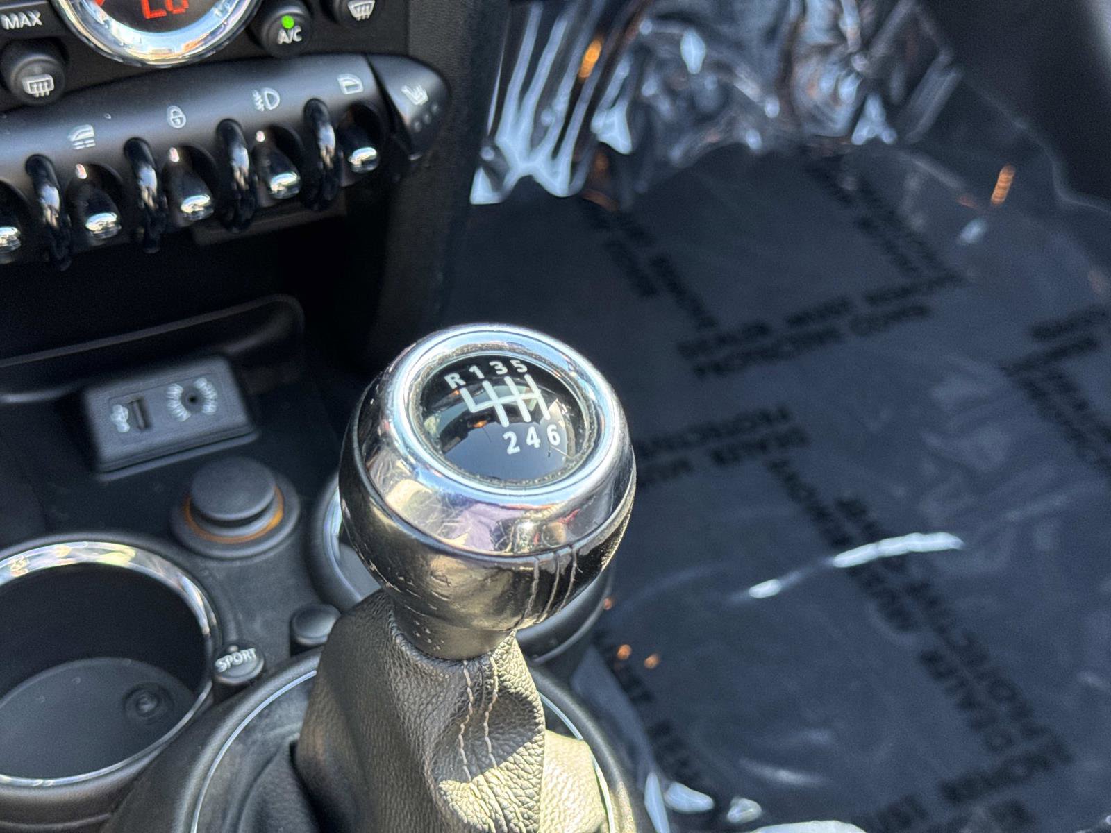 Used 2013 MINI Cooper Convertible image 15