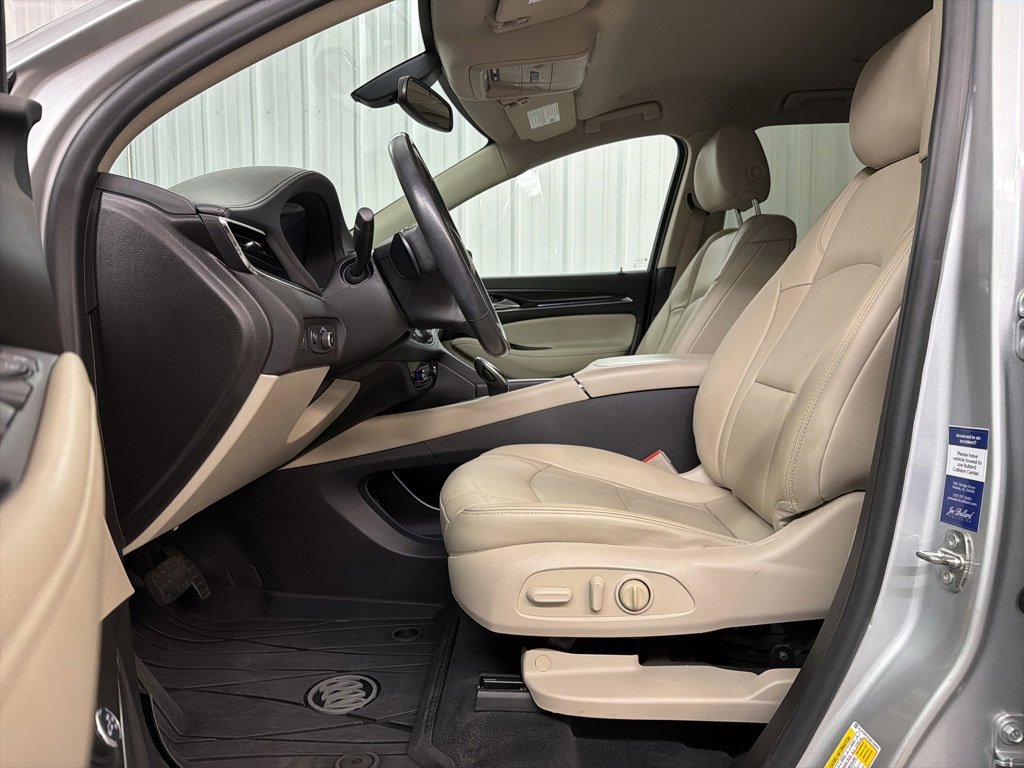 Used 2021 Buick Enclave Essence w/ Sound and Sites Package image 8