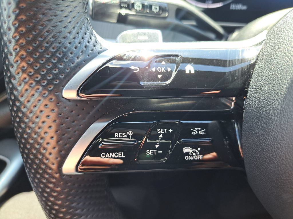 Used 2024 Mercedes-Benz GLC 300 4MATIC image 16