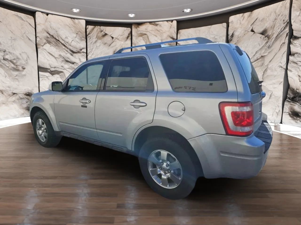 Used 2011 Ford Escape Limited w/ 301A Rapid Spec Order Code FWD image 4