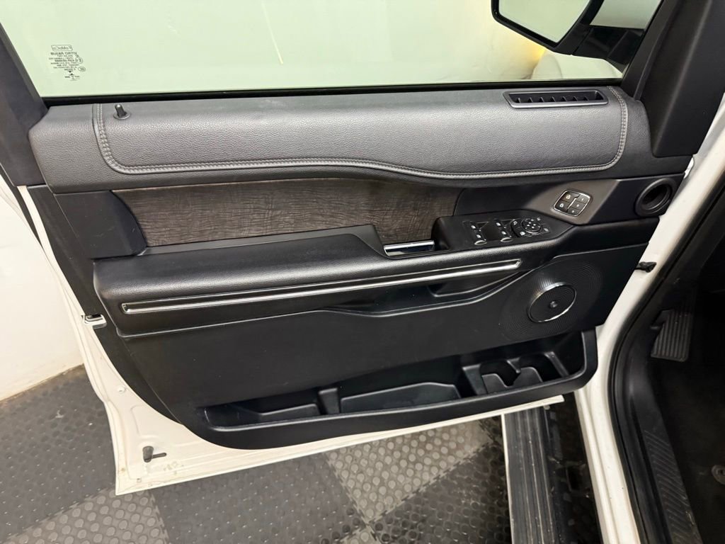 Certified 2021 Ford Expedition Max Limited image 26