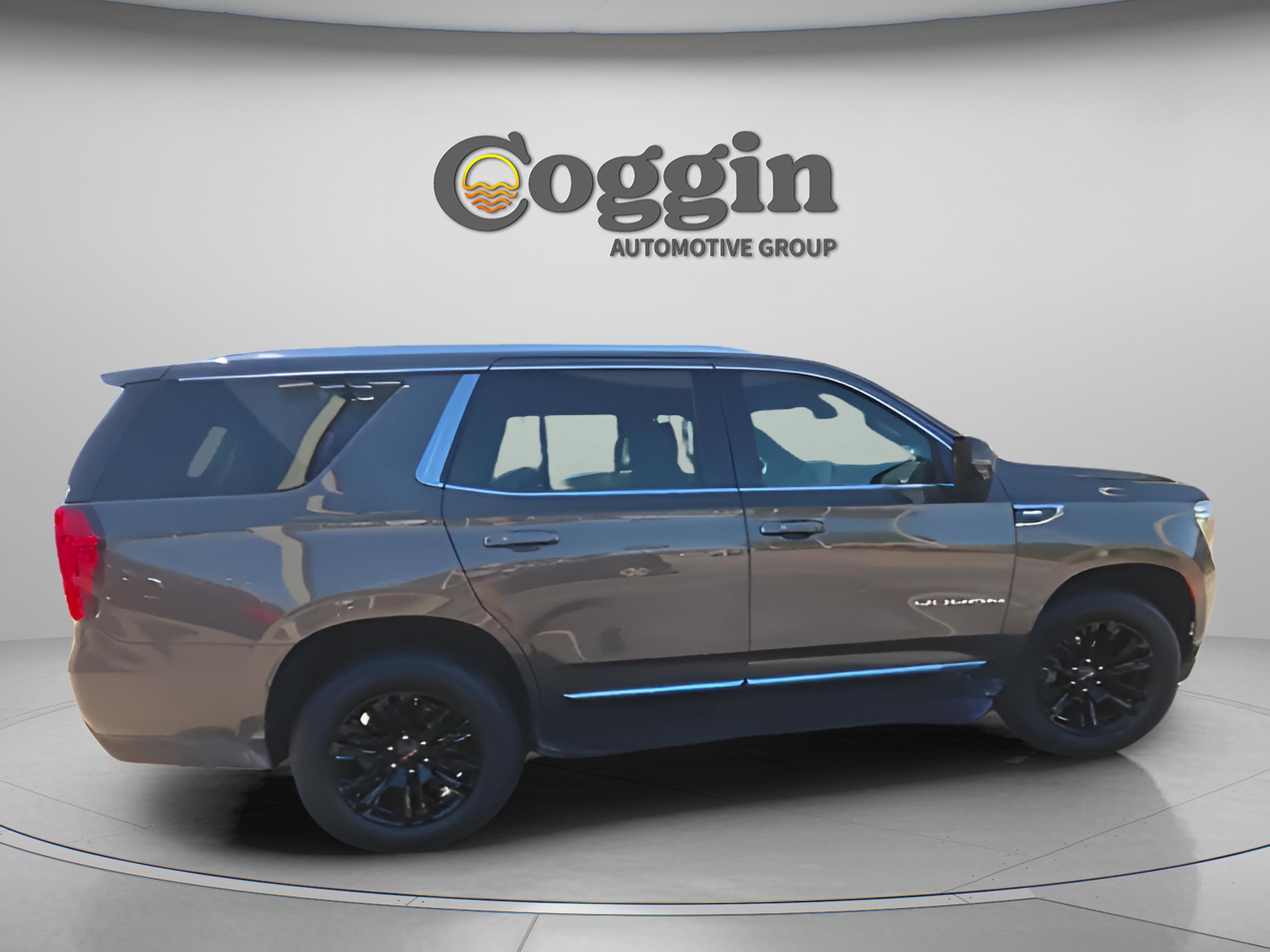 Used 2021 GMC Yukon SLT w/ SLT Premium Package image 18