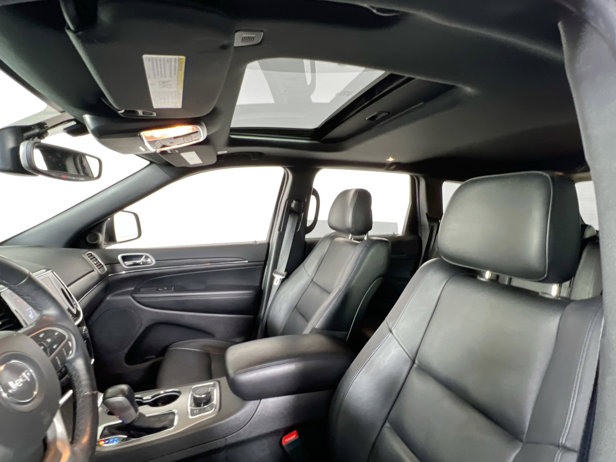 Used 2021 Jeep Grand Cherokee Limited image 22