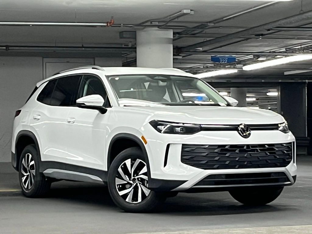 New 2026 Volkswagen Tiguan S AWD/4WD image 2