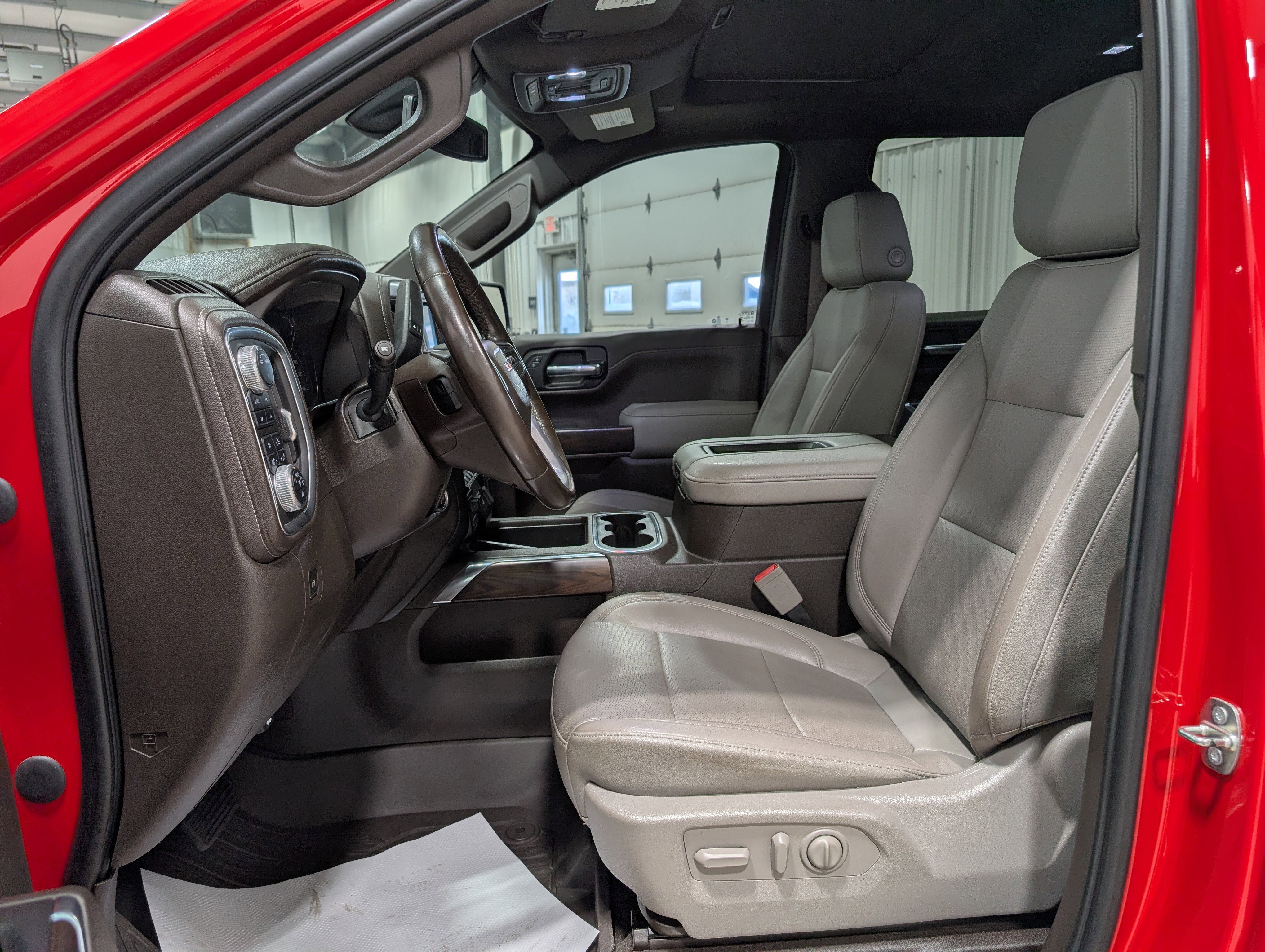 Used 2020 GMC Sierra 1500 SLT w/ SLT Premium Plus Package image 17