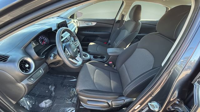 Used 2023 Kia Forte LXS image 18