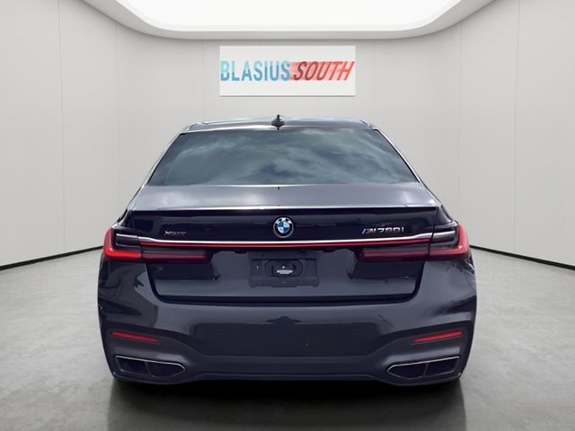 Used 2022 BMW M760i xDrive w/ Luxury Rear Seating Package image 4