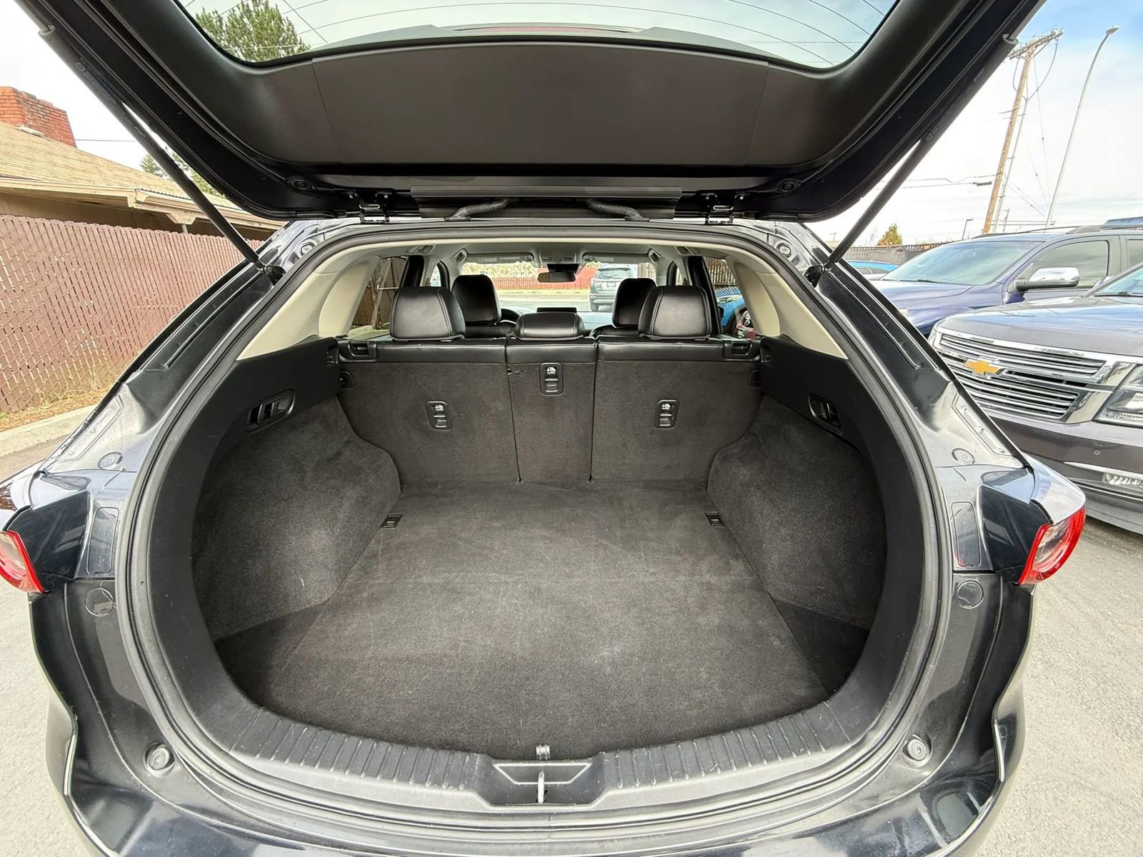 Used 2021 MAZDA CX-5 Touring image 12