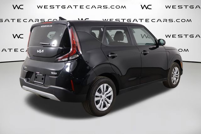 Used 2023 Kia Soul LX image 41
