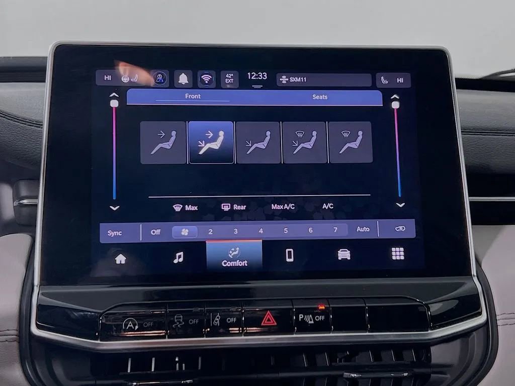 Used 2024 Jeep Compass Limited image 16