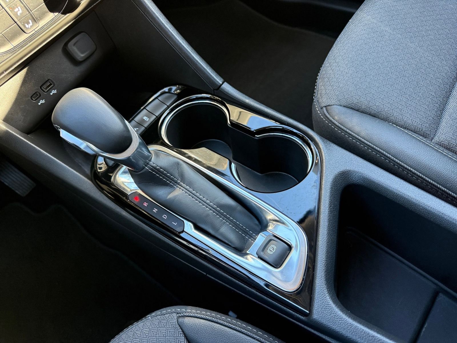 Used 2025 Buick Encore GX Preferred image 41