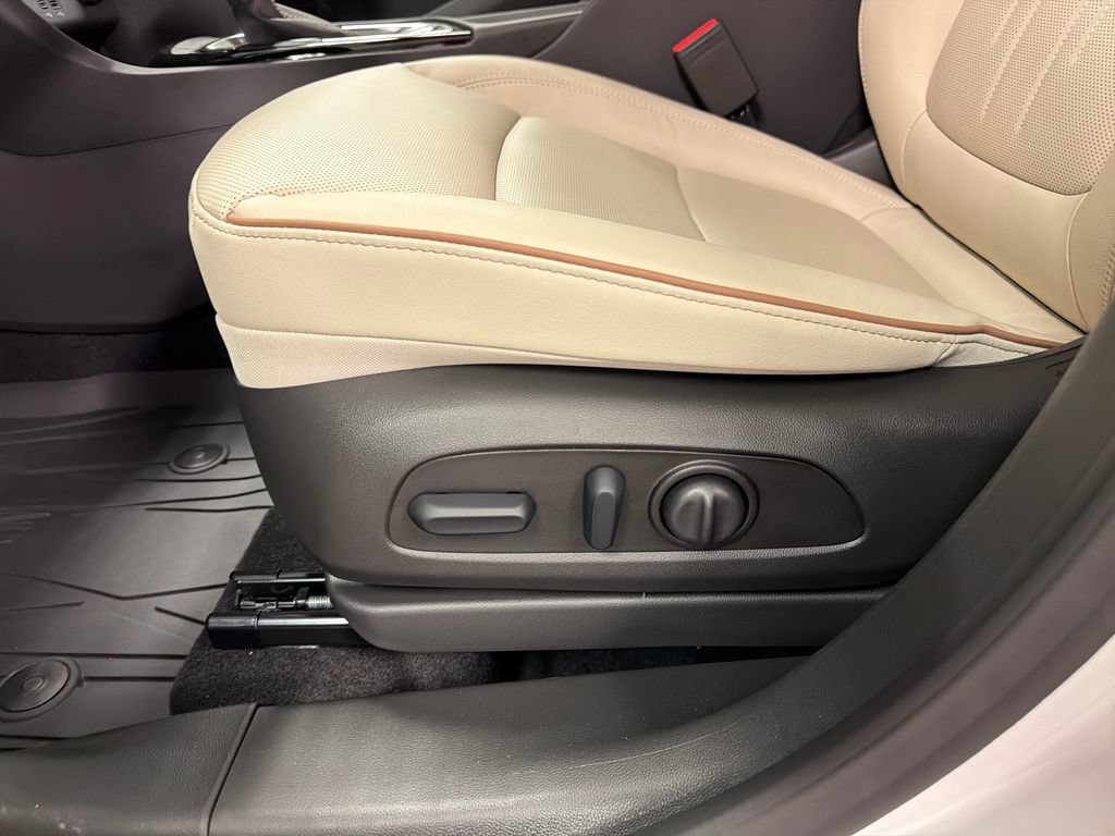 New 2026 Buick Encore GX Avenir w/ Avenir Technology Package FWD image 20