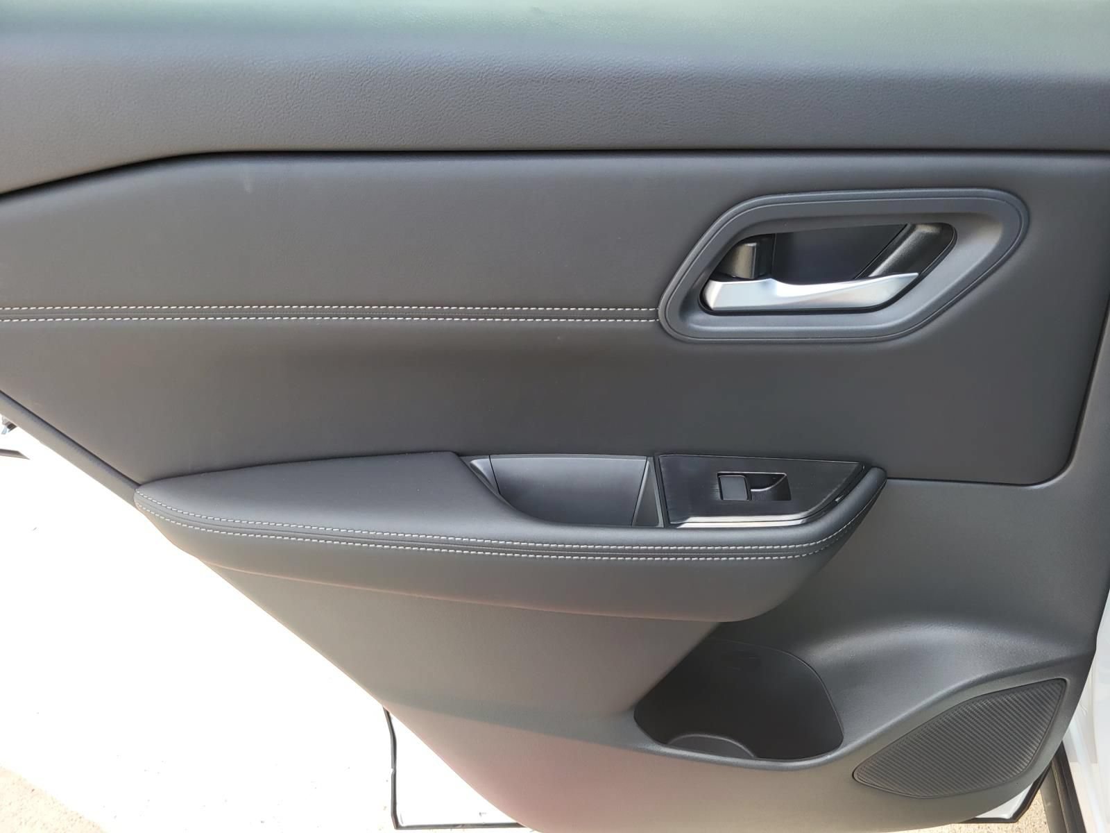 New 2026 Nissan Rogue Dark Armor FWD image 15