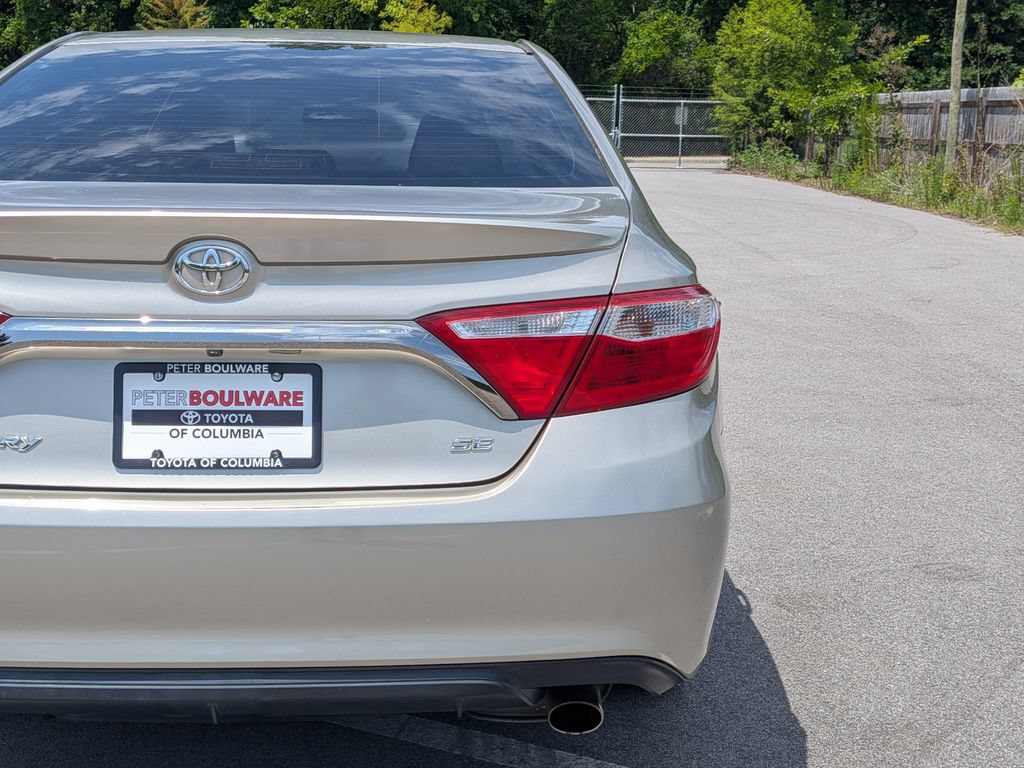 Used 2016 Toyota Camry SE FWD image 7